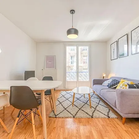 R'apparts T4 Le Lumineux Lägenhet
